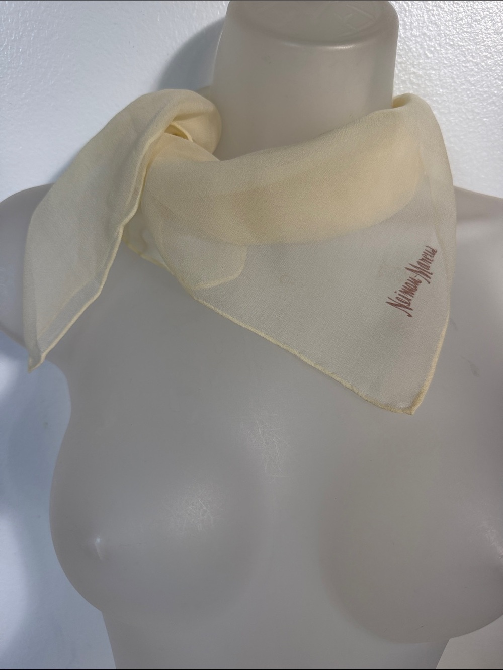 Neiman Marcus VTG Silk Square Scarf Glentex Hand Rolled Printed Signature Logo